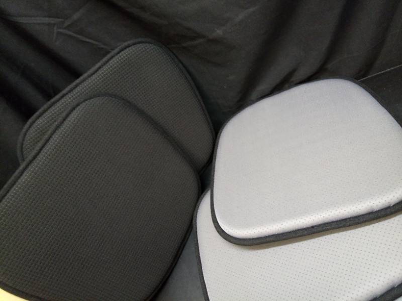 lot 2066 image: Shinnwa Dining Chair Cushions 4 Pack, Non Slip Indoor Chair Pads, U-Shaped Kitchen Seat Cushions, Set of 4, 15 x 16 Inches, Black - Retail $34