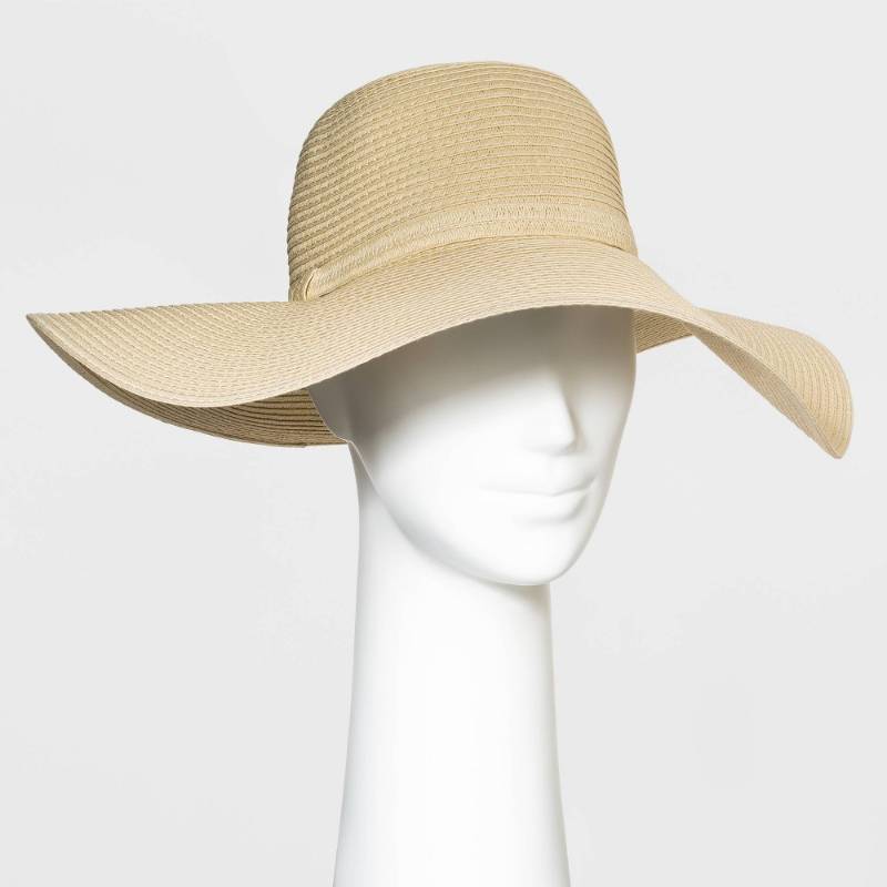 lot 2074 image: Packable Paper Straw Floppy Hat - Shade & Shore Natural - Retail $10