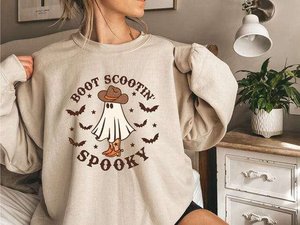 lot 19638 image: Boot Scootin Spooky Sweatshirt XL