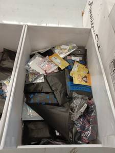 lot 19692 image: Miscellaneous Lot Of Items