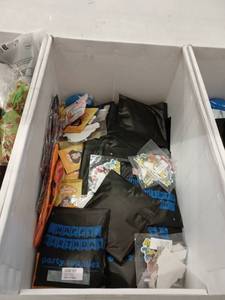 lot 19693 image: Miscellaneous Lot Of Items