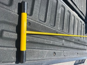 lot 35 image: Nupla 69-401 Soil Probe 48 Inch Metal Tip Classic Handle