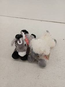 lot 20885 image: Plush Stuffed Animal Toys Set of 2