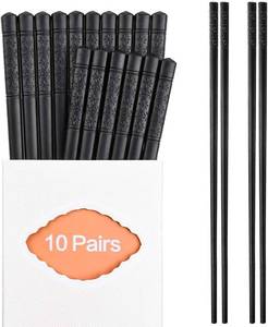 lot 66580 image: 10 Pairs Fiberglass Chopsticks Family Set, ONEHERE Reusable Chinese, Japanese, Korean Chop sticks, Dishwasher Safe, Non-slip, for Sushi, Noodles, Food, Hotpot& Cooking, 9.5 inches, Classic Black