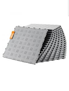 lot 18897 image: VEVOR Garage Tiles Interlocking, 12 x 12 x 0.53 inch 25 Pack Garage Floor Covering Tiles, Non-Slip Double-Sided Texture Garage Flooring Tiles, for Garages, Basements, Repair Shops, Silver - Retail $51