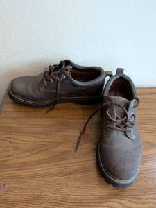 lot 137 image: Skechers Mens Lace-Up Work Boot Brown Pair