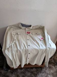 lot 172 image: Wrangler Mens Relaxed Fit Button Shirt 2XL HLB1SWW