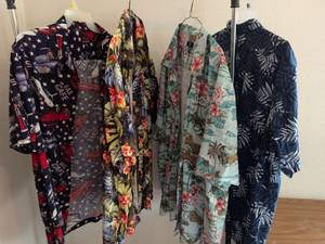 lot 178 image: Lot of 5 Womens Button-Front Shirts Various Patterns and Sizes