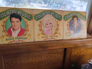 lot 193 image: Time Life Records Country Music 3-Album Set Elvis Presley Dolly Parton Charley Pride
