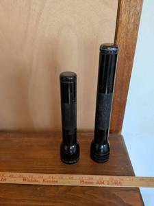 lot 207 image: Maglite Flashlight Lot 2 Units
