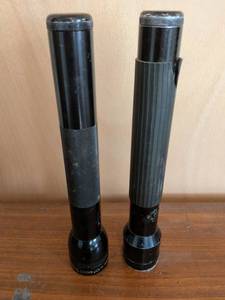 lot 208 image: Legend Mag-Lite 2-Cell Flashlights Pair