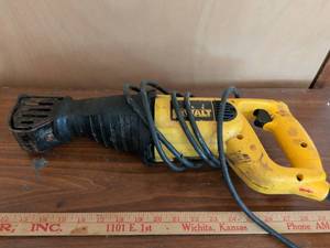 lot 218 image: DeWalt Corded Reciprocating Saw with Blade