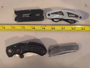 lot 239 image: Sheffield Twin Blade Folding Pocket Knive, Eagle Knife, Kershaw Knife, and Multi Tool