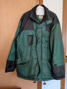 lot 259 image: Insulated Parka Jacket Green Black Color Block LG