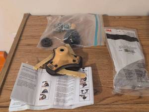 lot 322 image: String Trimmer Head with Nylon Blade and 3M Replacement Pad Kit
