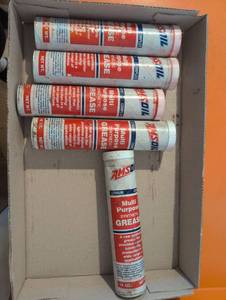 lot 323 image: AMSOIL Multi Purpose Synthetic Grease Cartridges Lot of 5