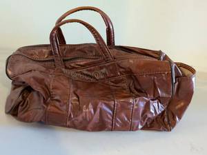 lot 334 image: Wilson Brown Leather Tote Bag with Handles