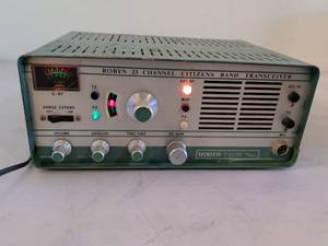 lot 366 image: Robyn T-123B 23 Channel Citizens Band Transceiver