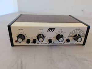 lot 369 image: MFJ Deluxe RF Preselector II Model MFJ-1040