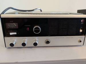 lot 372 image: Lafayette Radio Electronics Comstat-25B Citizens Band Transceiver