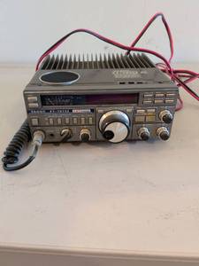 lot 379 image: Yaesu FT-757GX HF All Mode Transceiver