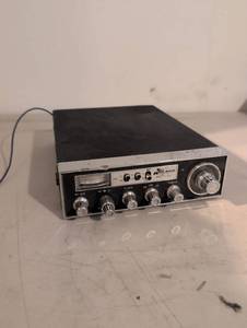lot 411 image: Midland International Model 13-893 CB Radio Transceiver