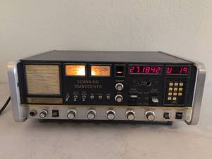 lot 430 image: ARF Scanning Transceiver with Speaker and Clock Radio