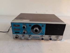 lot 436 image: Robyn SS747 SSBAM Transceiver 27MHz Citizen Band 23CH