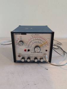 lot 455 image: Hickok Model 5600 RF Signal Generator
