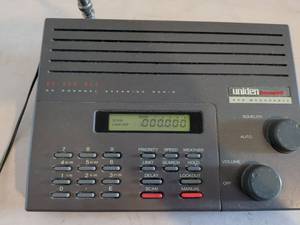 lot 458 image: Uniden Scanner 800 MHz 50 Channel XLT Scanning Radio