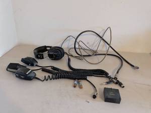 lot 464 image: Cobra Midland CB Radio Headset Speaker Hand Microphone Cable Lot
