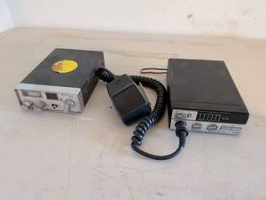 lot 471 image: Cobra 19 Plus CB Radio with Power Supply and Microphone