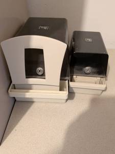 lot 483 image: Lot of 3 Desktop Floppy Disk Drives with Accessories