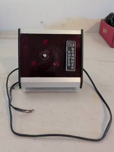 lot 488 image: The Antenna Specialists Co. ES Squapener Rotor Controller