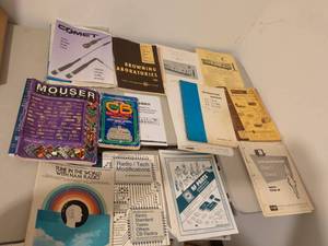 lot 542 image: Ham Radio CB Radio Vintage Manuals Documentation Lot Browning Yaesu