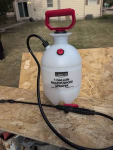 lot 641 image: Eliminator 1 Gallon Multipurpose Sprayer Model 1401E