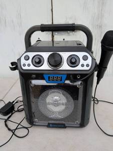 lot 663 image: Singing Machine Portable Karaoke Speaker System with Microphone