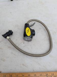 lot 694 image: Ensors Smoker Tire Pressure Gauge with Braided Hose