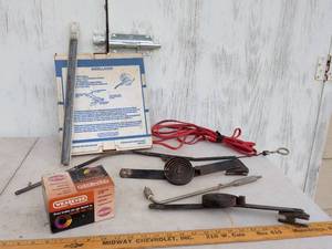 lot 700 image: Brake Drum Tools and Wearever Brake Pads Lot