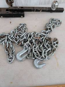 lot 710 image: Chain Hoist with Hooks and Beam Trolley
