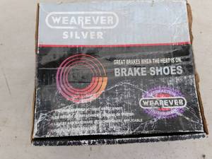 lot 711 image: Wearever Silver Brake Shoes Remanufactured