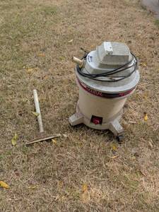 lot 732 image: Sears Craftsman Wet-Dry Vac 16 Gallon Shop Vacuum