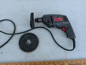 lot 784 image: SKILL Drill 457 Standard Duty Variable Speed Reversing Adjustable