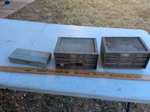 lot 797 image: 3-Piece Plastic Storage Organizer Box Lot with Drawers