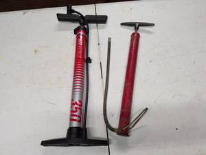 lot 823 image: Bell Air Attack Bike Floor Pump