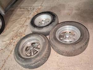 lot 832 image: Lot of 3 Used Tires with Wheels Mixed Sizes