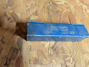 lot 842 image: Shinyeda Impact Driver with Bits and Case