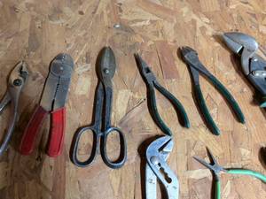 lot 859 image: Assorted Hand Tools Lot 14 Pieces Pliers Cutters Wrenches Scissors