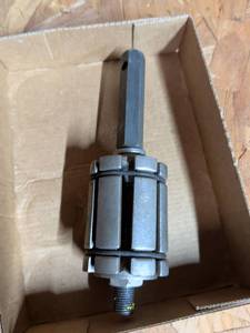 lot 865 image: Expanding Arbor Mandrel with Hex Shank and Threaded End
