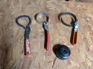 lot 872 image: Oil Filter Wrench Set 4-Piece with Filter Socket